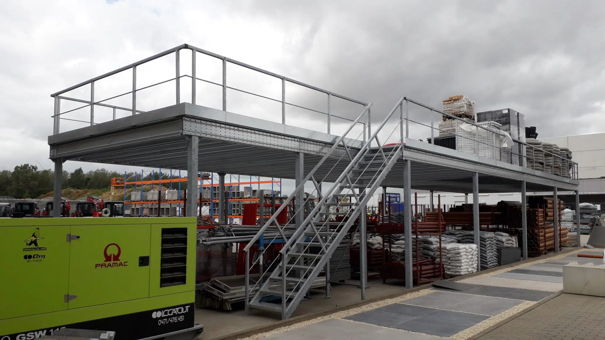 mezzanine industrielle exterieure